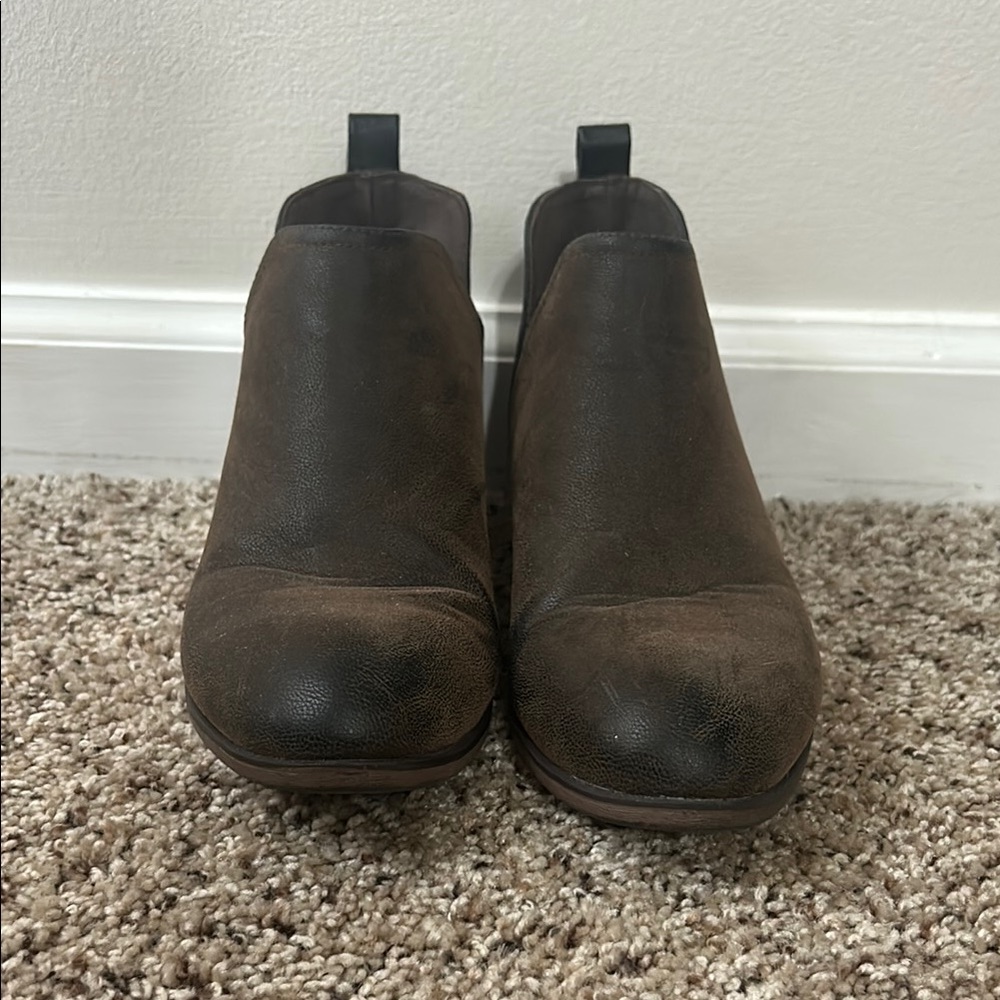 Pierre Dumas Brown Ankle Boots with Elastic Panels